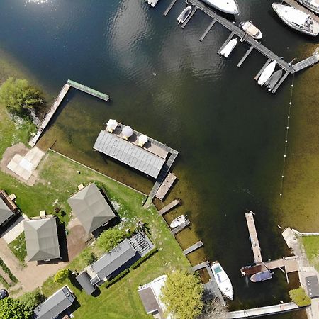 Tiny House By The Water - De Schans Alphen Alphen  Bagian luar foto