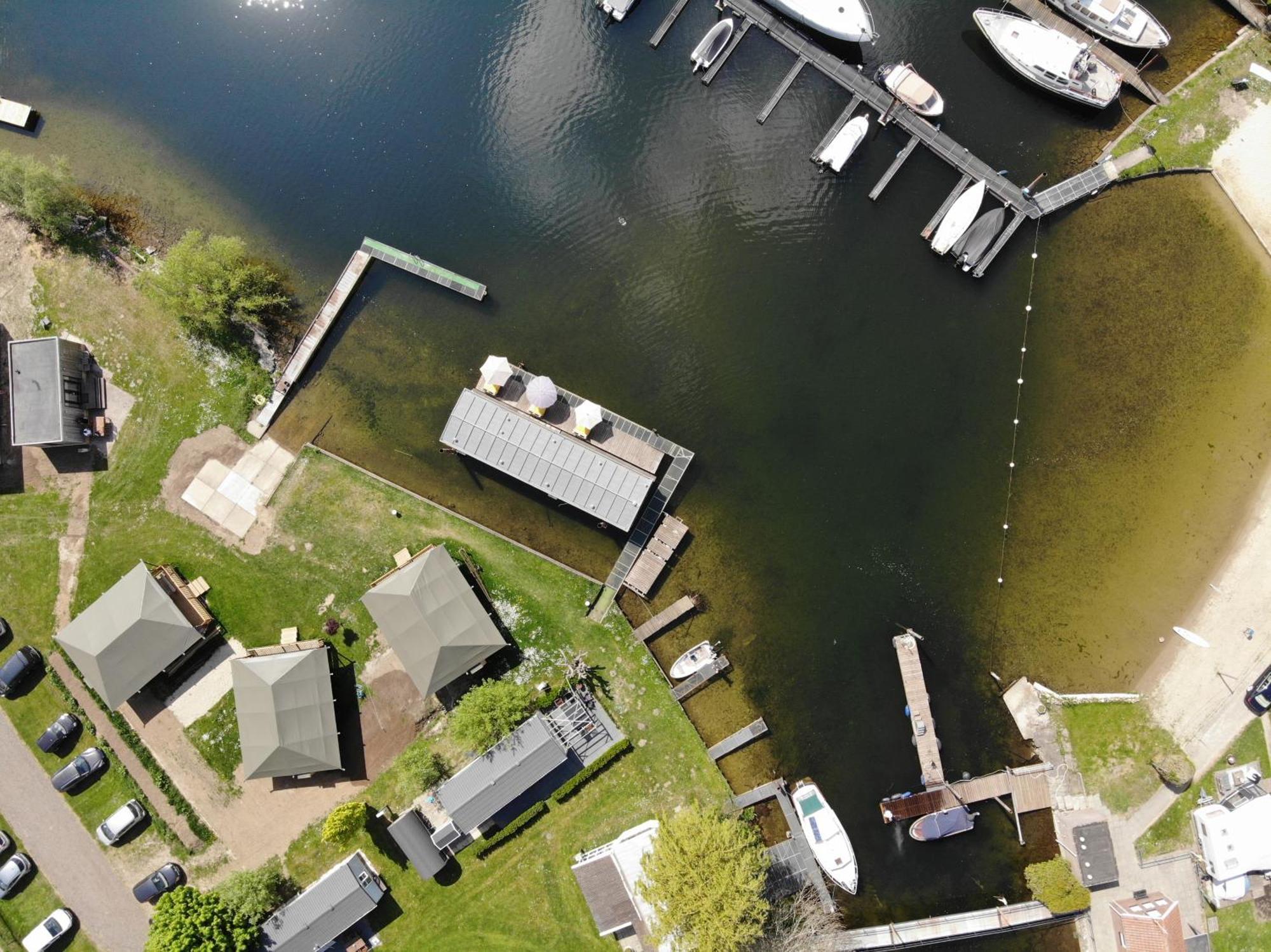 Tiny House By The Water - De Schans Alphen Alphen  Bagian luar foto