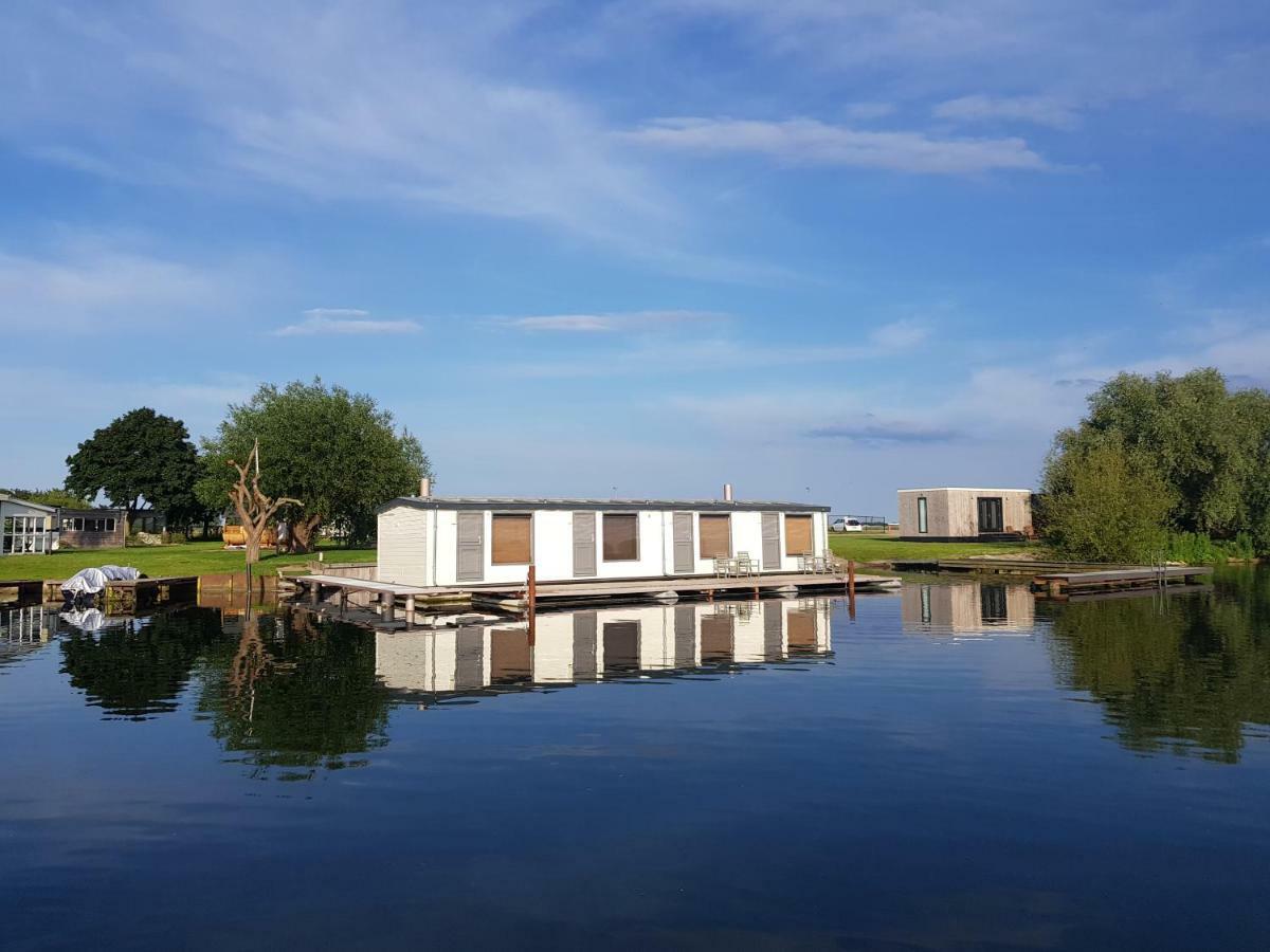 Tiny House By The Water - De Schans Alphen Alphen  Bagian luar foto